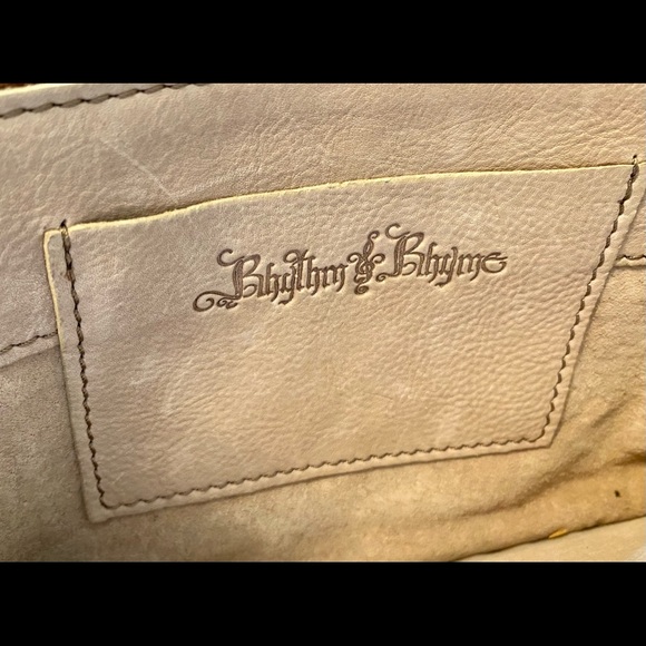 Rhythm & Rhymes crossbody organizer purse - Picture 5 of 16